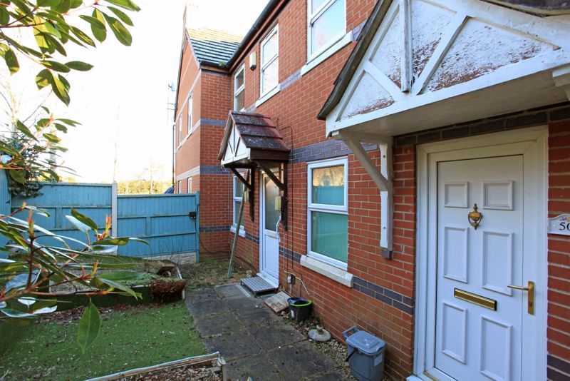 1 bed flat for sale in Meadow Brook Close, Madeley, Telford TF7, £74,950