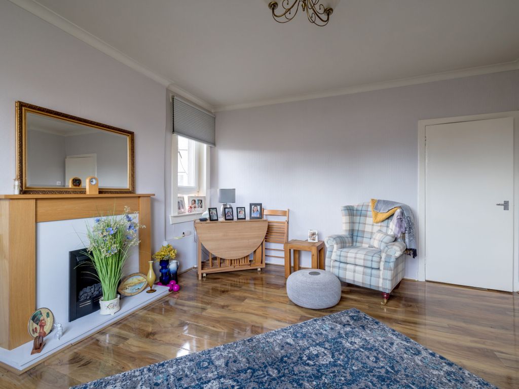 1 bed flat for sale in 52/3 Whitson Road, Balgreen EH11, £150,000