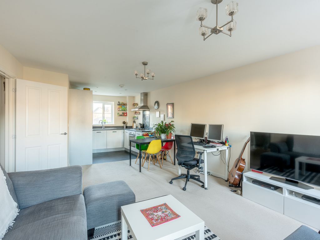 2 bed flat for sale in St Lucia Crescent, Horfield, Bristol BS7, £252,000