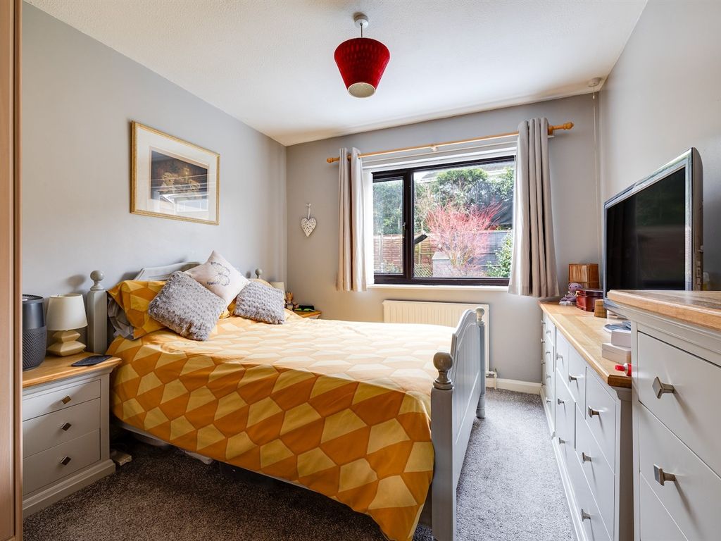 3 bed detached house for sale in Hillside Road, Kelsall, Tarporley CW6, £370,000