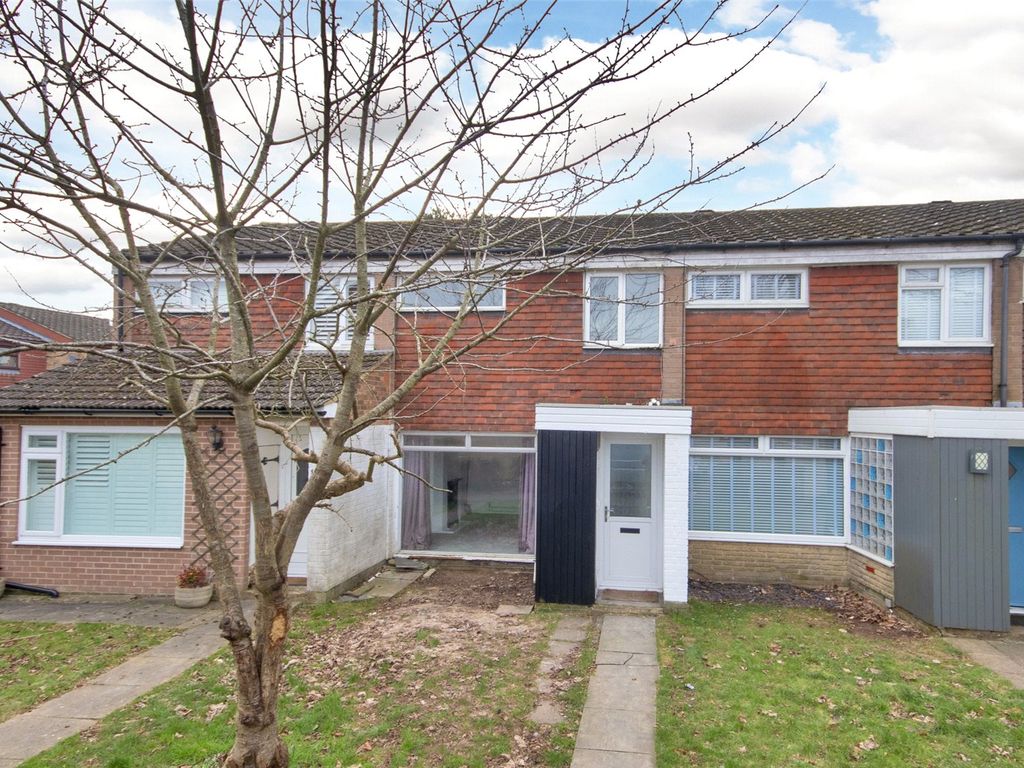 3 bed terraced house for sale in Highview, Vigo, Gravesend, Kent DA13, £300,000