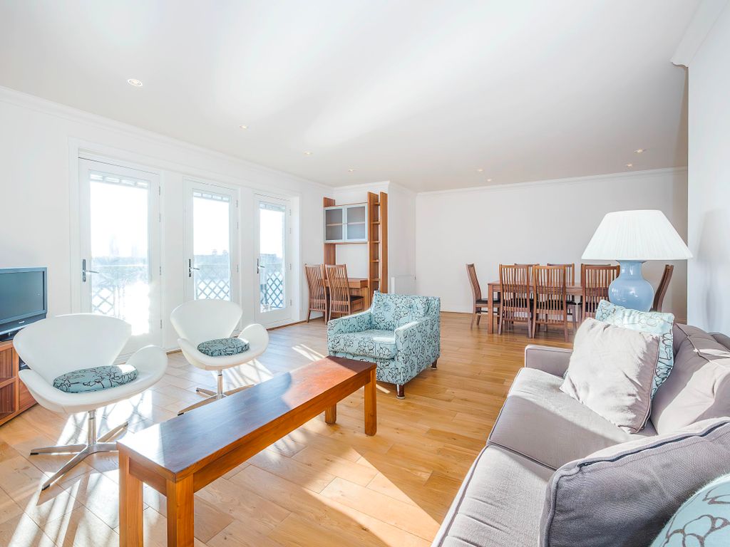 2 bed flat for sale in Old Sun Wharf, Limehouse E14, £700,000
