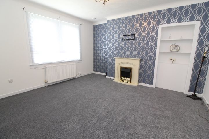 2 bed flat for sale in Faskine Avenue, Airdrie ML6, £99,000