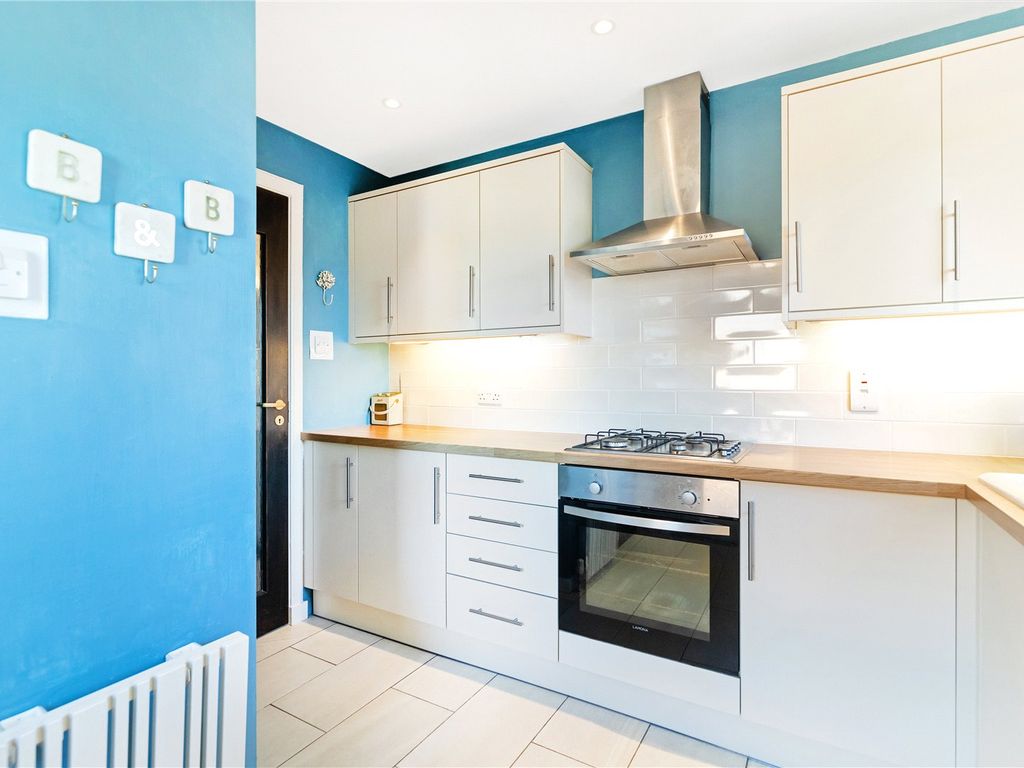 2 bed flat for sale in Drumslea, Greenock, Inverclyde PA16, £185,000