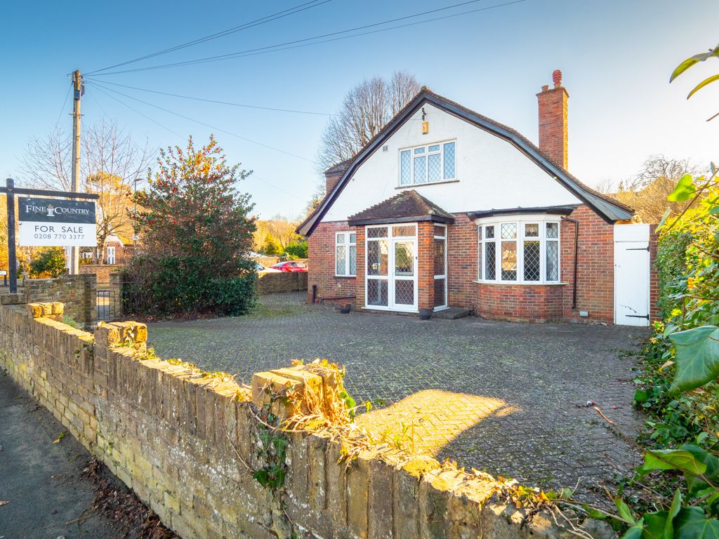 3 bed detached bungalow for sale in Cheam Road, Cheam, Sutton SM1, £850,000