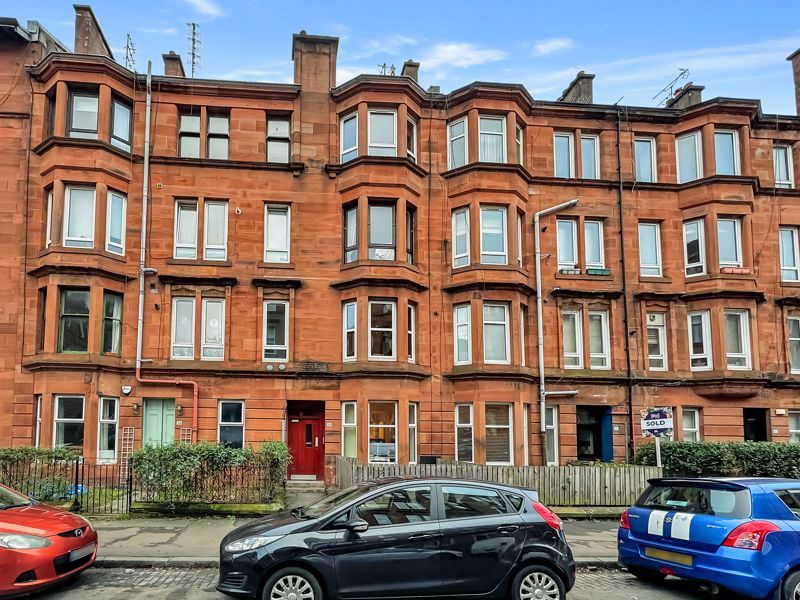 1 bed flat for sale in Apsley Street, Glasgow G11, £129,950