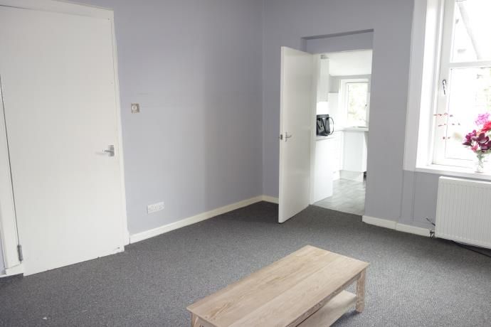 1 bed flat to rent in North Bute Street, Coatbridge ML5, £500 pcm