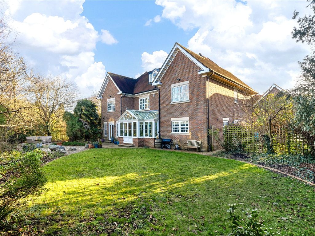 6 bed detached house for sale in Madingley Road, Cambridge, Cambridgeshire CB3, £2,500,000
