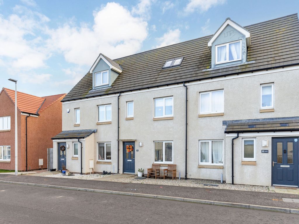 3 bed town house for sale in 10 Old Row, Wallyford EH21, £230,000