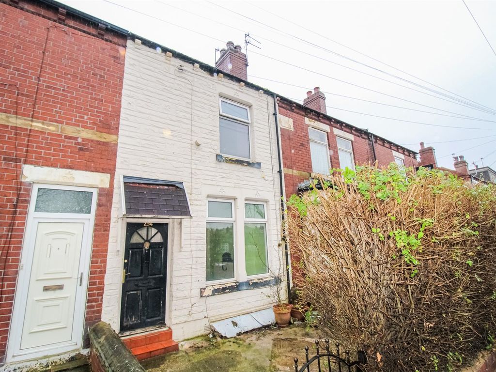 3 bed terraced house for sale in Castleford Road, Normanton WF6, £85,000