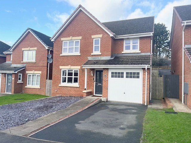4 bed detached house for sale in Beckwith Close, Spennymoor, Durham DL16, £200,000
