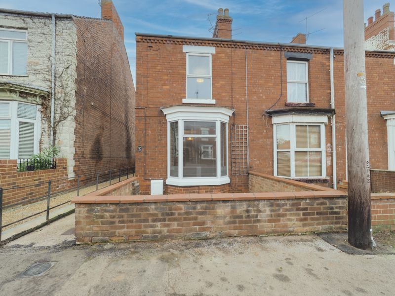 2 bed end terrace house for sale in Moorgate, Retford DN22, £145,000