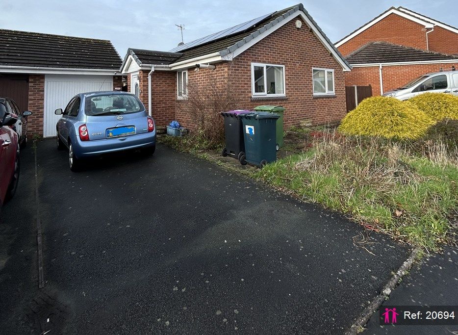 2 bed detached bungalow for sale in Dickens Place, Shrewsbury SY3, £275,000