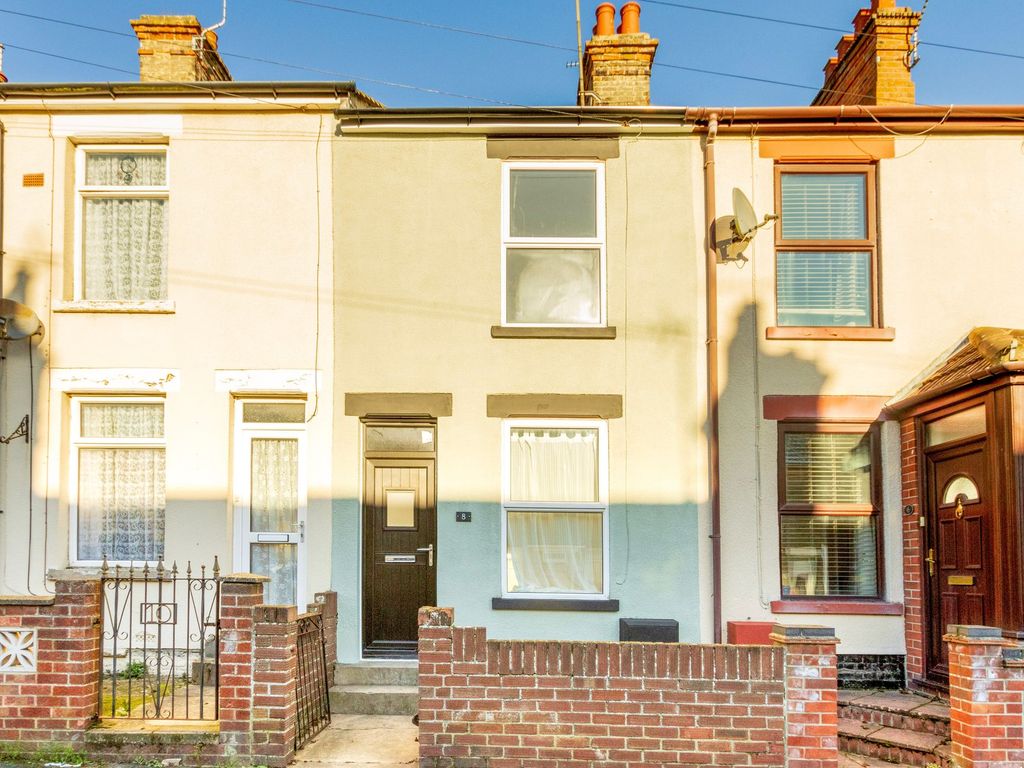 3 bed terraced house for sale in Norfolk Street, Lowestoft NR32, £130,000