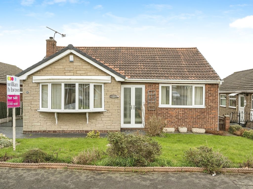 3 bed detached bungalow for sale in Harlington Road, Mexborough S64, £220,000