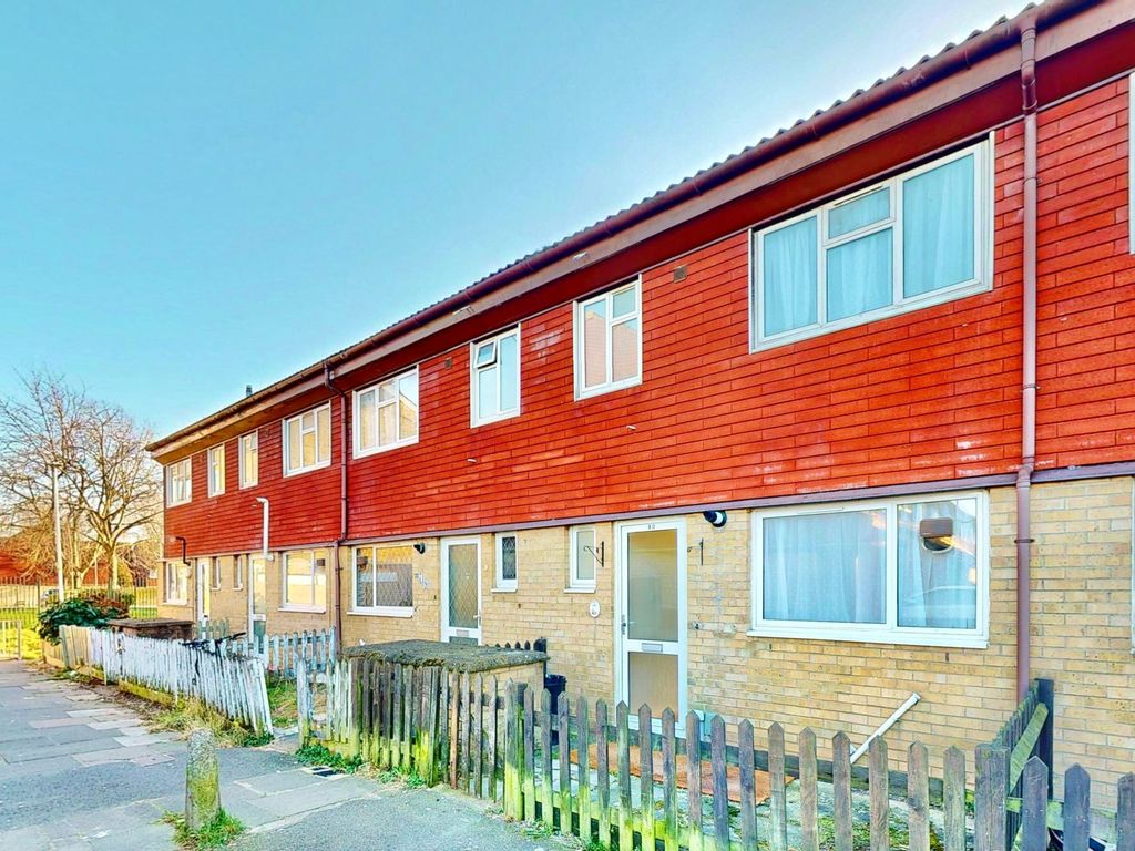2 bed terraced house for sale in Woolacombe Way, Hayes UB3, £380,000