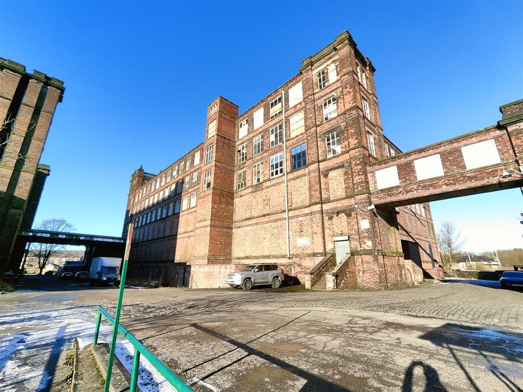 Warehouse to let in Mutual Mills, Aspinall Street, Heywood OL10, £86,120 pa