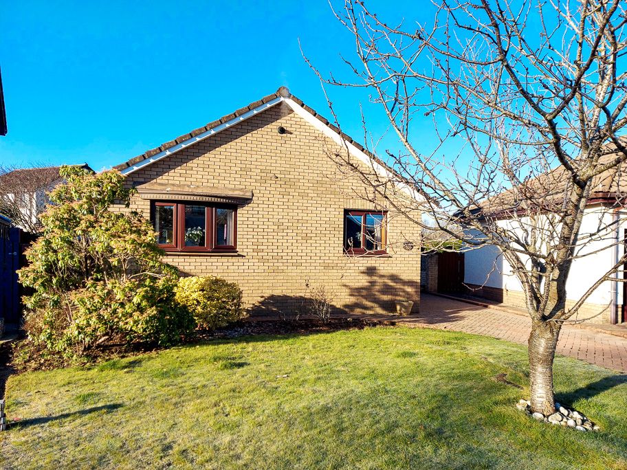 2 bed bungalow for sale in Dalmailing Avenue, Dreghorn KA11, £169,995