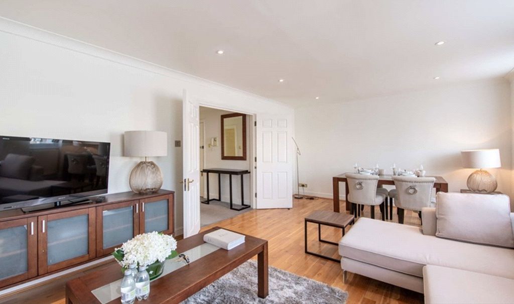 2 bed flat to rent in Somerset Court, 79-81 Lexham Gardens, Kensington, London W8, £4,160 pcm