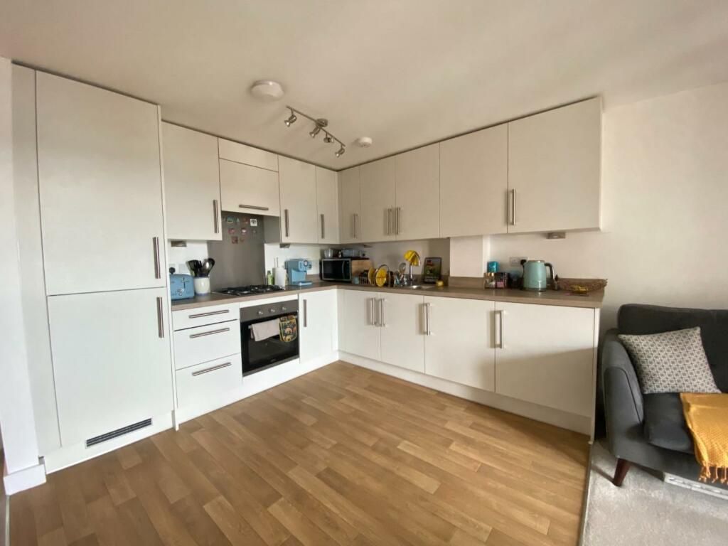 1 bed flat for sale in Temple Court, Wakefield WF1, £97,000