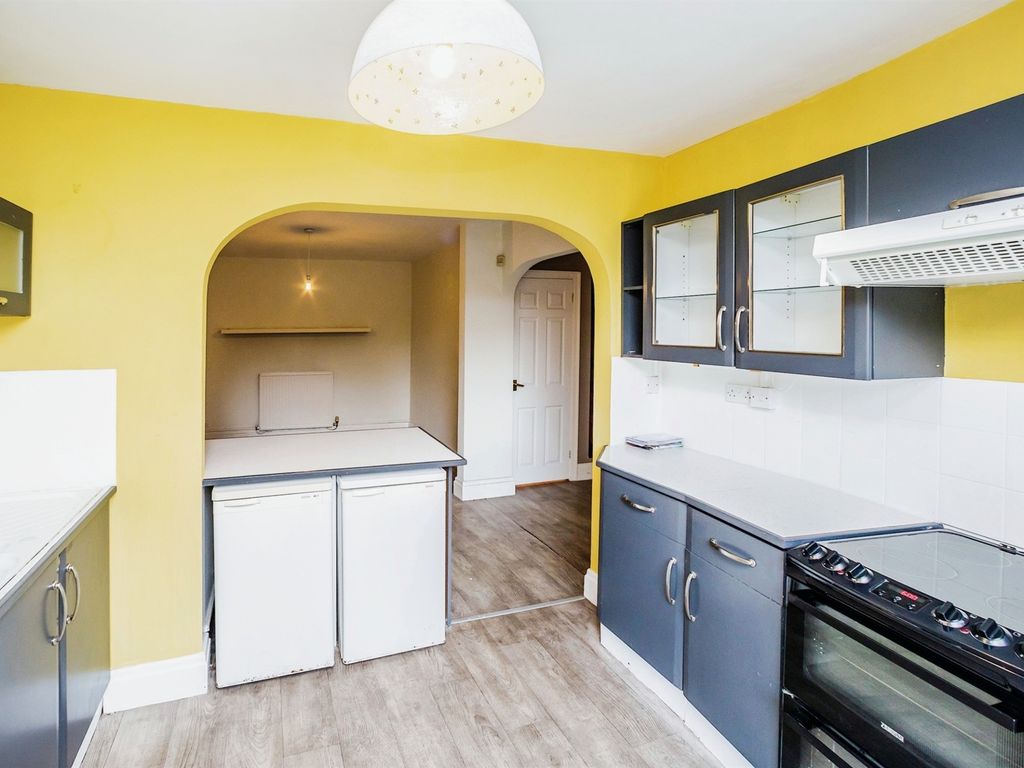 2 bed terraced house for sale in Upper Bank Houses, Barkisland, Halifax HX4, £200,000