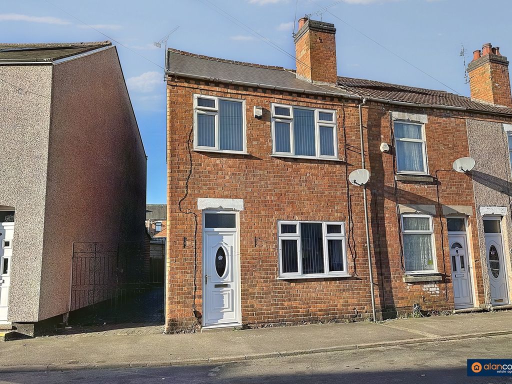 2 bed end terrace house for sale in William Street, Bedworth CV12, £170,000