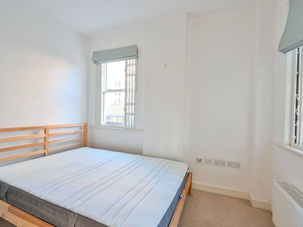 2 bed flat to rent in North Street, Guildford GU1, £2,167 pcm
