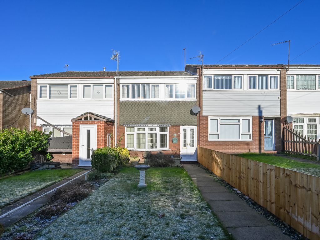3 bed terraced house for sale in Malpas Walk, Wolverhampton WV10, £175,000