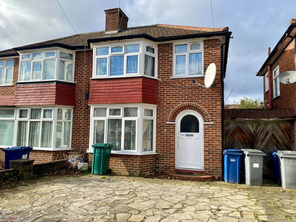 3 bed semi-detached house for sale in Angus Gardens, London NW9, £579,950