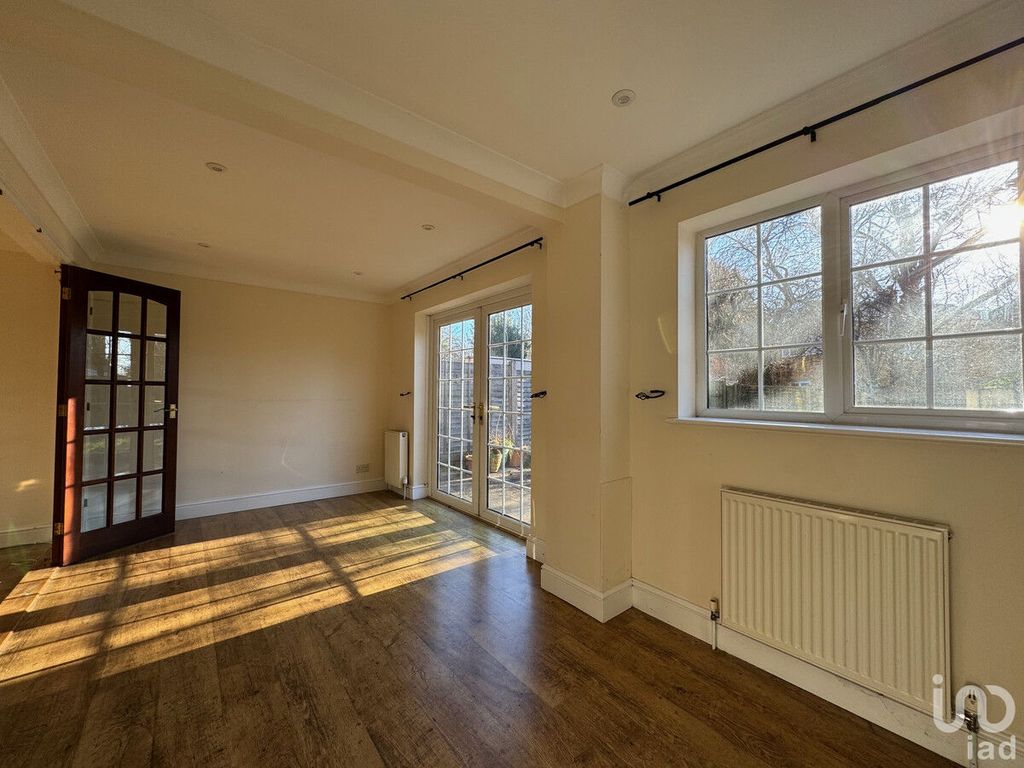 4 bed detached house for sale in Pimblett Row, Bishop's Stortford CM22, £480,000