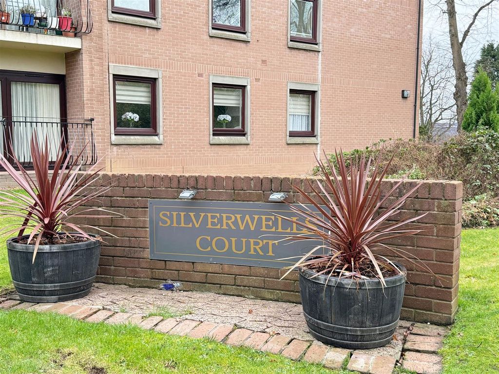 2 bed flat for sale in Silverwells Court, Bothwell, Glasgow G71, £285,000