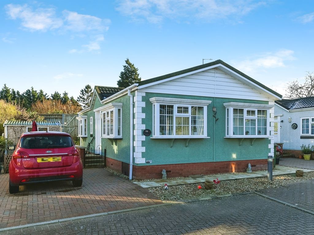 2 bed mobile/park home for sale in Hardwick Bridge Residential Park, Hardwick Road, King's Lynn PE30, £140,000