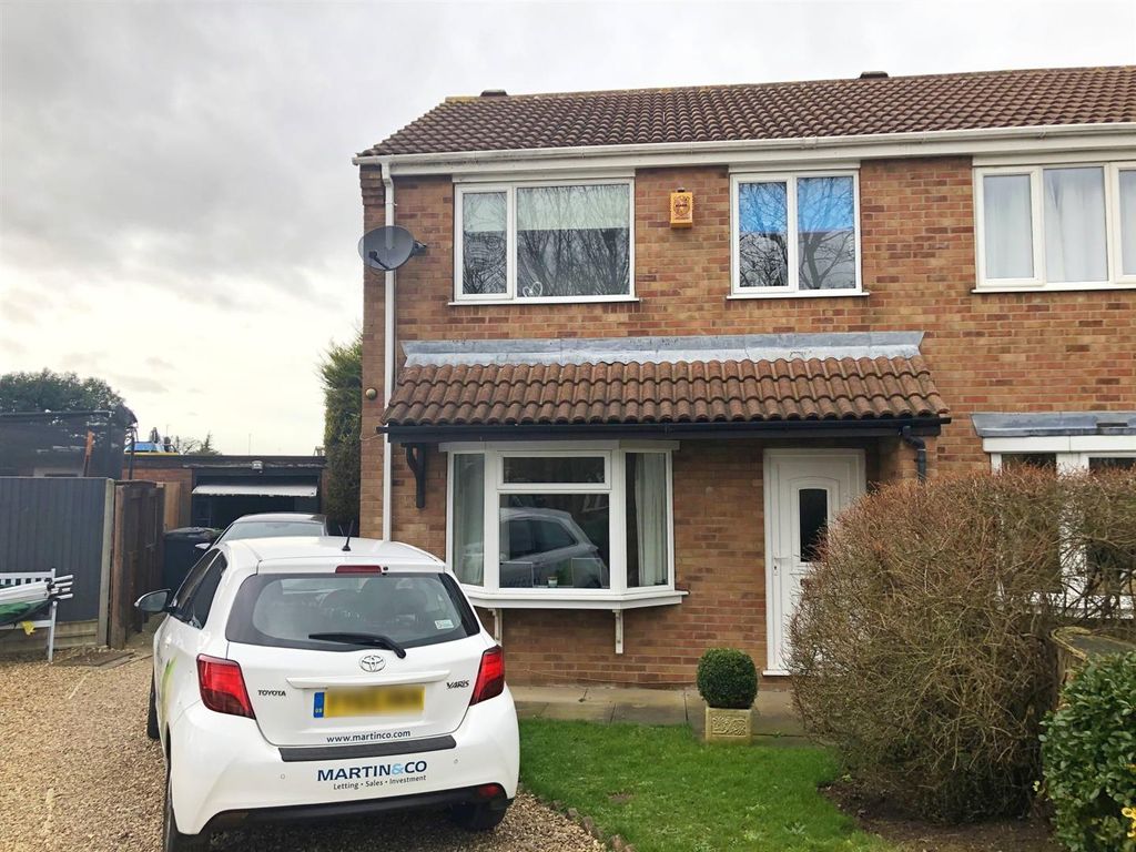 3 bed semi-detached house to rent in Beaufort Close, Lincoln LN2, £850 pcm