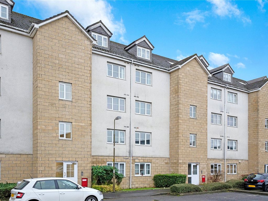 2 bed flat for sale in Queens Crescent, Livingston, West Lothian EH54, £130,000