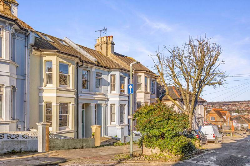 3 bed terraced house for sale in Bentham Road, Hanover, Brighton BN2, £550,000