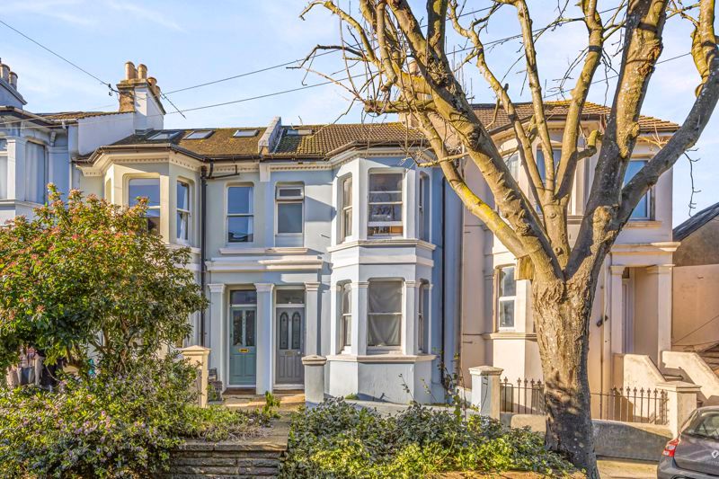 3 bed terraced house for sale in Bentham Road, Hanover, Brighton BN2, £550,000