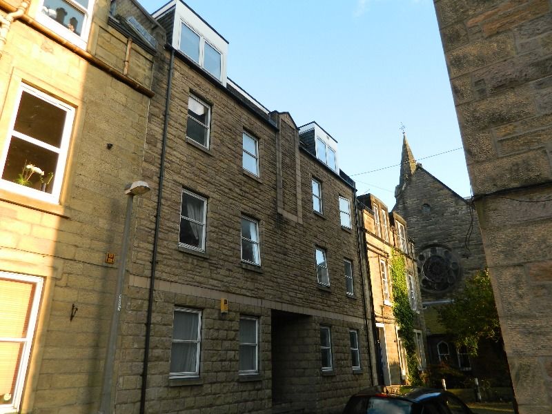 2 bed flat to rent in Richmond Terrace, Haymarket, Edinburgh EH11, £1,150 pcm