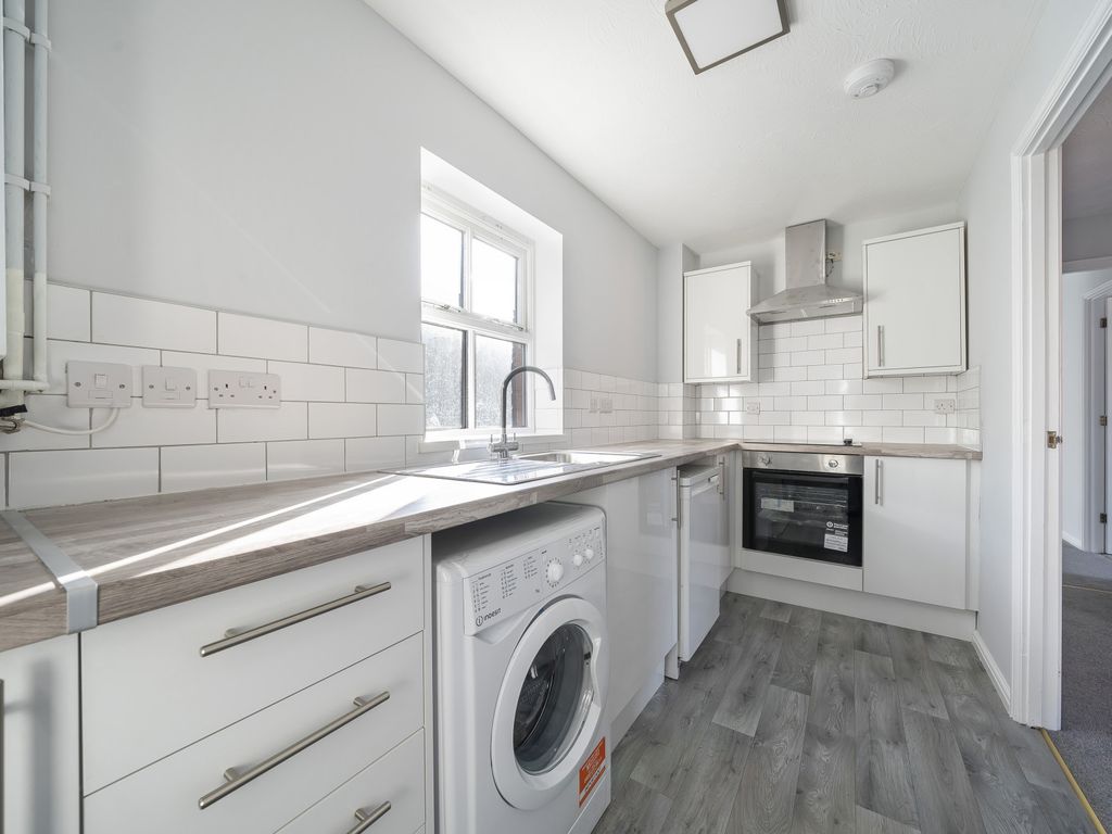 2 bed flat for sale in Paxton, Stapleton, Bristol BS16, £250,000