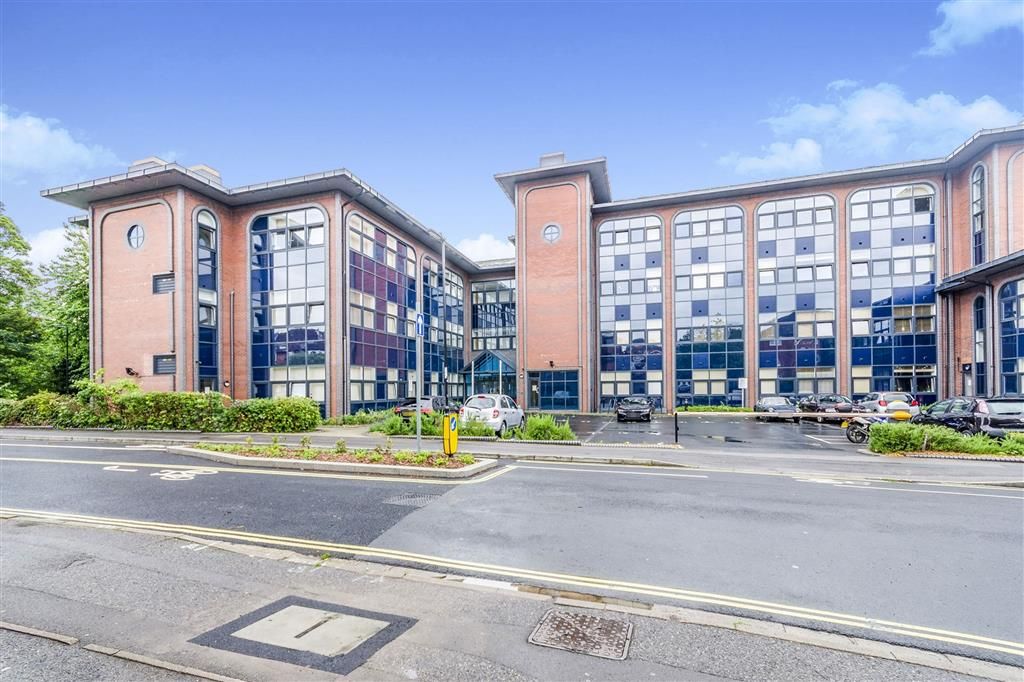 2 bed flat for sale in Millbrook Road East, Southampton SO15, £195,000