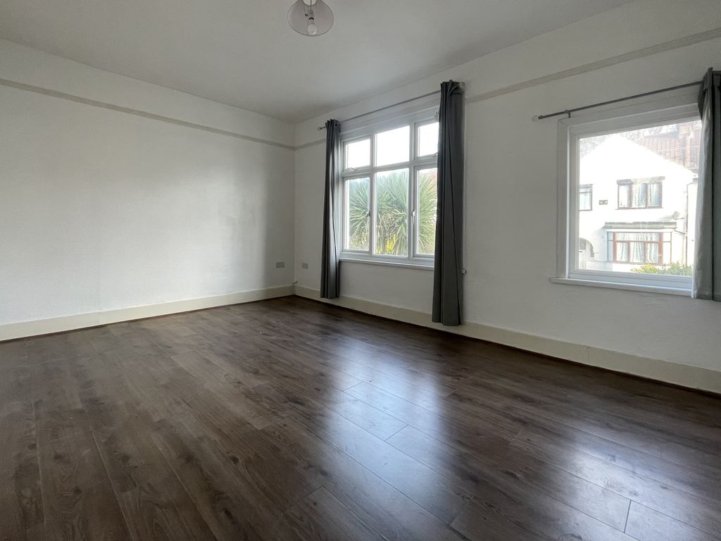 1 bed flat to rent in Beauchamp Road, London SE19, £1,295 pcm