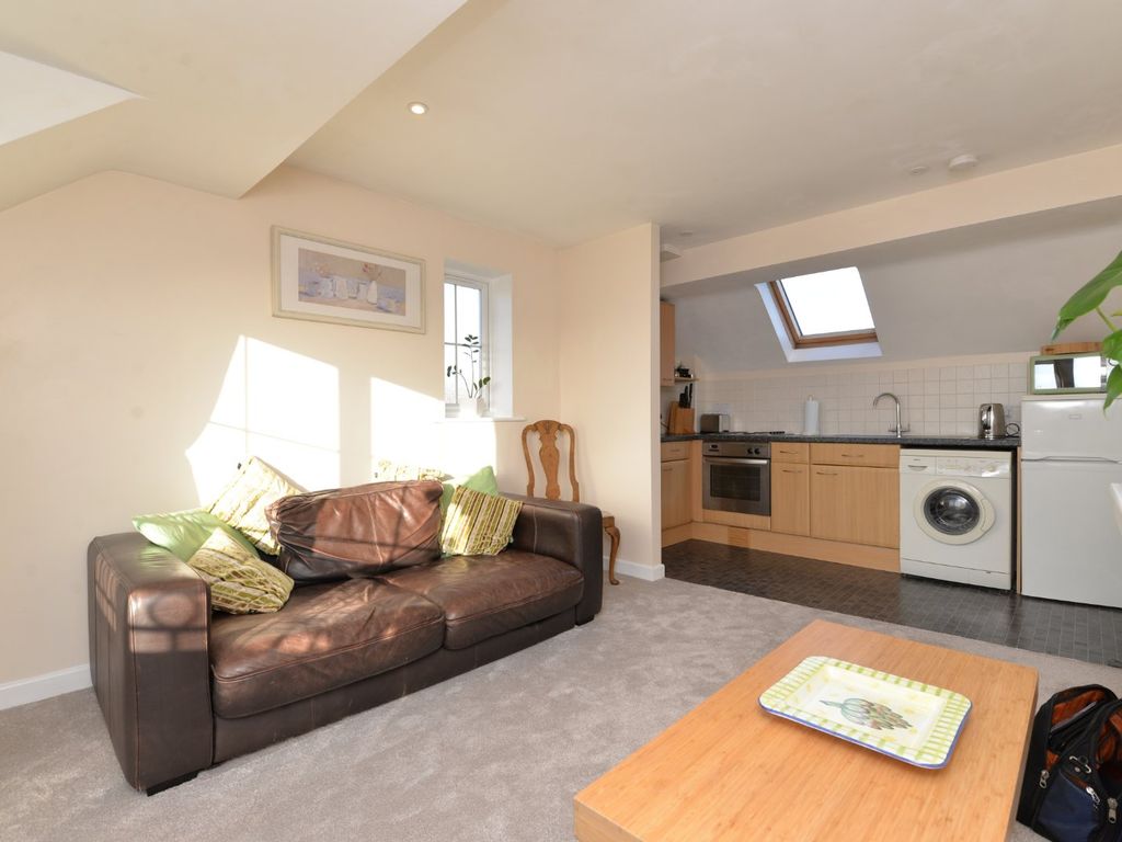 1 bed flat for sale in Parkside Walk, New Milton, Hampshire BH25, £172,500