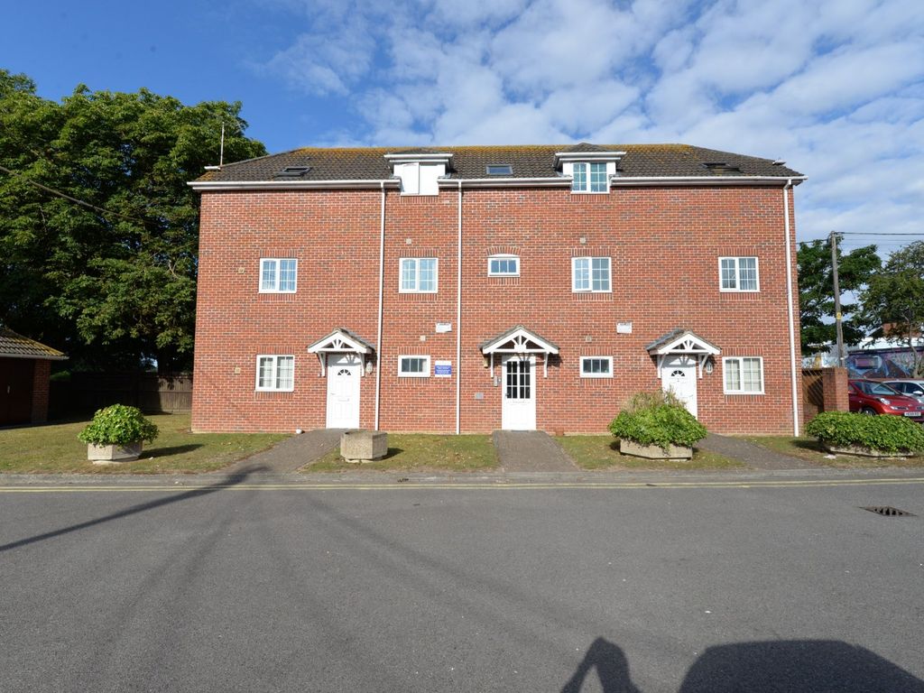 1 bed flat for sale in Parkside Walk, New Milton, Hampshire BH25, £172,500