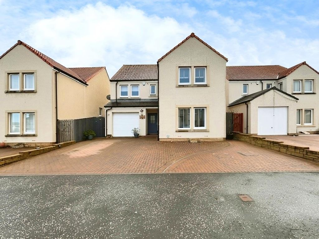 4 bed detached house for sale in Victoria Close, Coaltown Of Wemyss, Kirkcaldy KY1, £280,000