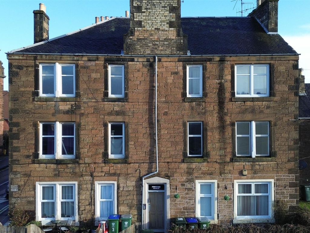 2 bed flat for sale in Stewart
