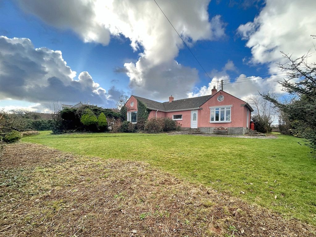 2 bed bungalow for sale in Crackington Haven, Bude EX23, £575,000