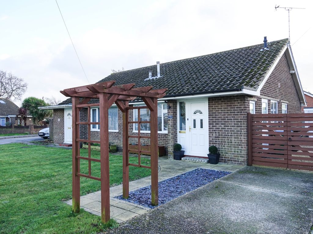 2 bed semi-detached bungalow for sale in Lodsworth Road, Bognor Regis PO21, £280,000