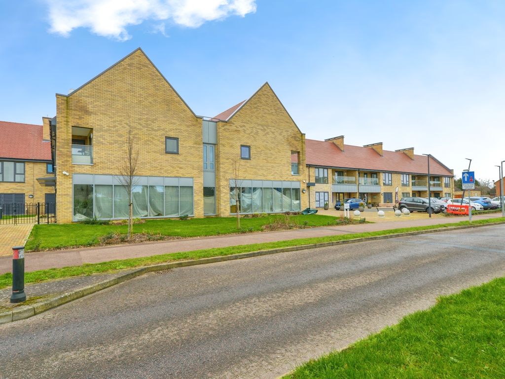 2 bed flat for sale in Chamomile Gardens, Cardamom Street, Biggleswade, Bedfordshire SG18, £212,250