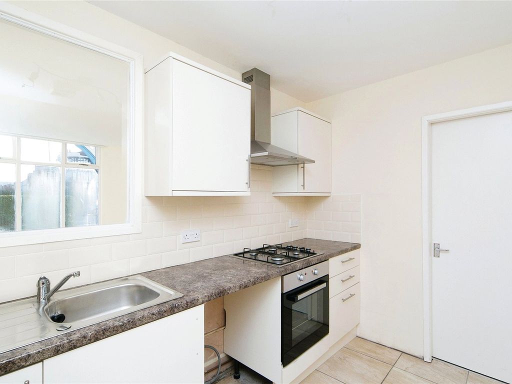 2 bed flat for sale in Lloyd Street, Llandudno, Conwy LL30, £90,000