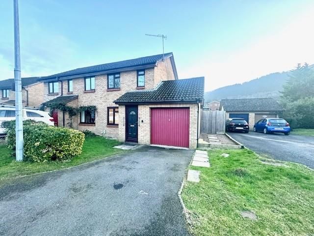 2 bed semi-detached house to rent in Briardene, Llanfoist, Abergavenny NP7, £900 pcm