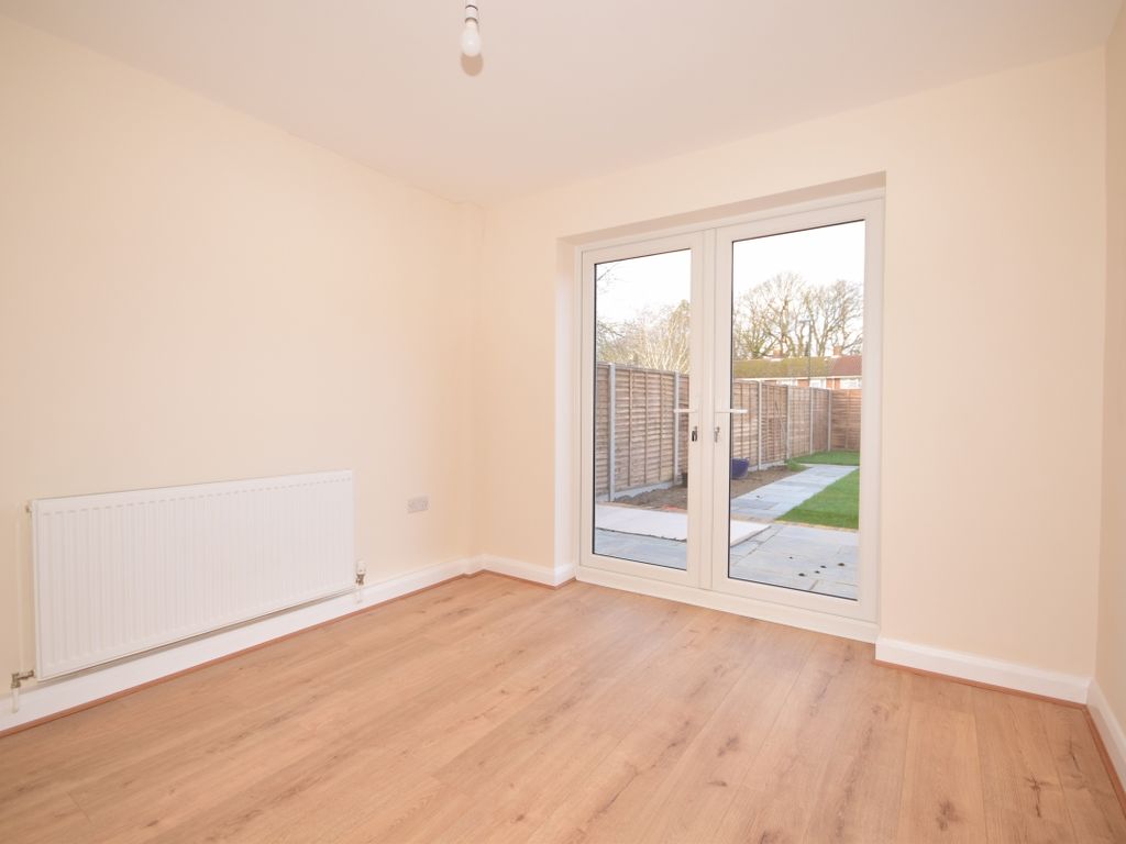 3 bed end terrace house to rent in Juniper Road, Crawley RH11, £1,850 pcm